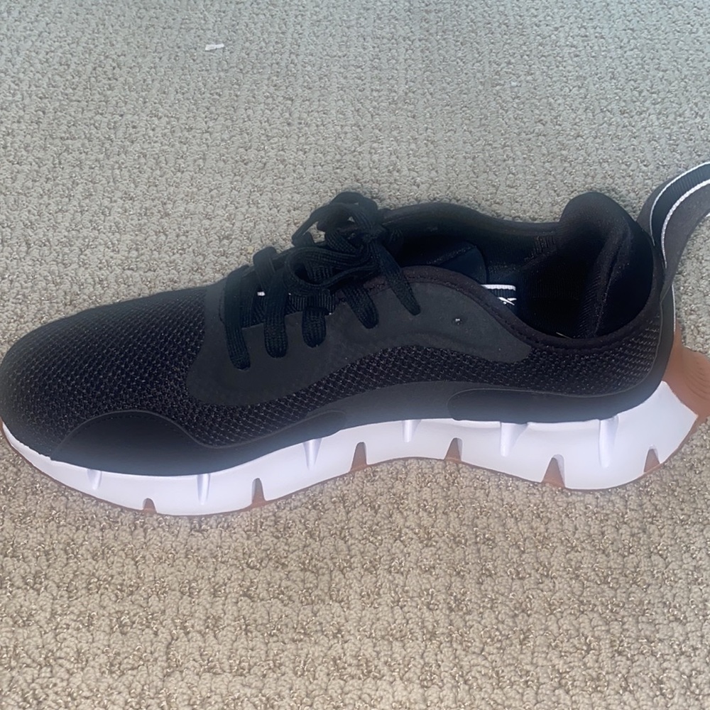 Reebok Size 11.5 - Picture 4 of 5